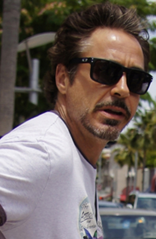 Robert Downey Jr - Oakley Holbrook