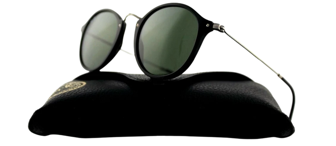 NEW Genuine RAY-BAN ROUND FLECK Black Silver Green Classic Sunglasses RB2447 901