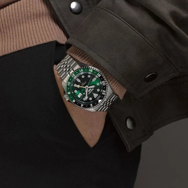 Seiko 5 Sports Automatic GMT 42.5mm Green Dial SKX Men's Watch SSK035 K1