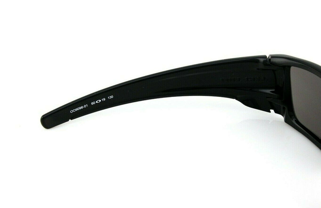 Oakley Fuel Cell Unisex Sunglasses OO 9096 01 5