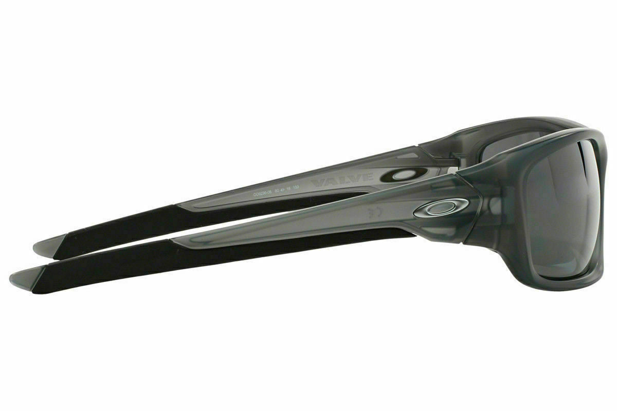 Oakley Valve Polarized Unisex Sunglasses OO 9236 06 2