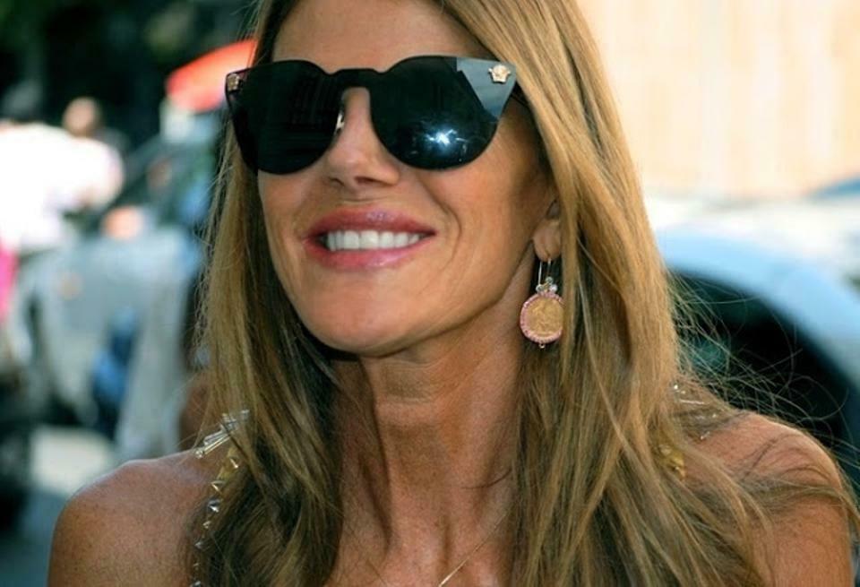 Versace Medusa Icon January Jones Vintage Women's Sunglasses VE 2120 100287 7